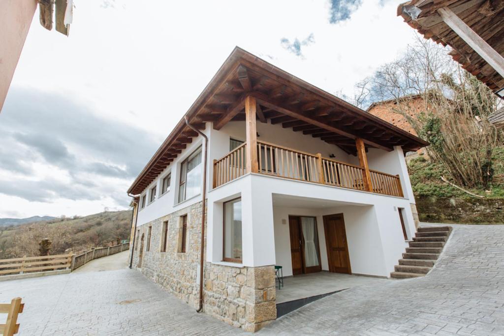 Tiu Enrique 3 Cangas de Onís Exterior foto